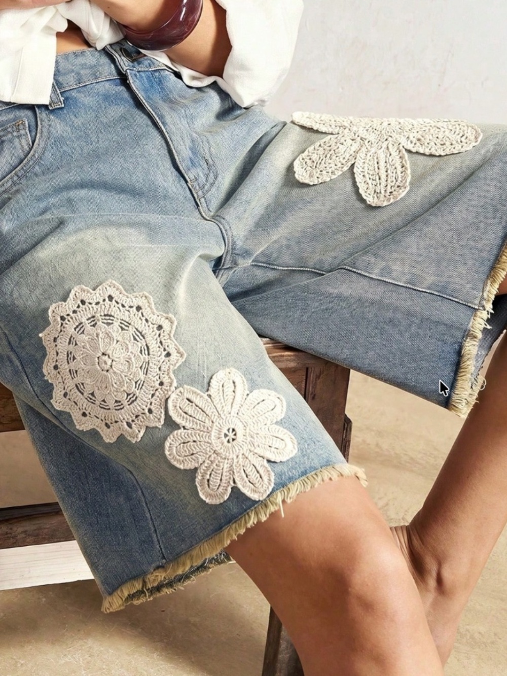 Western Floral Embroidered Frayed Hem Denim Jeans Shorts Jorts - Picture 5 of 7